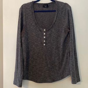 Ribbed long sleeve shirt